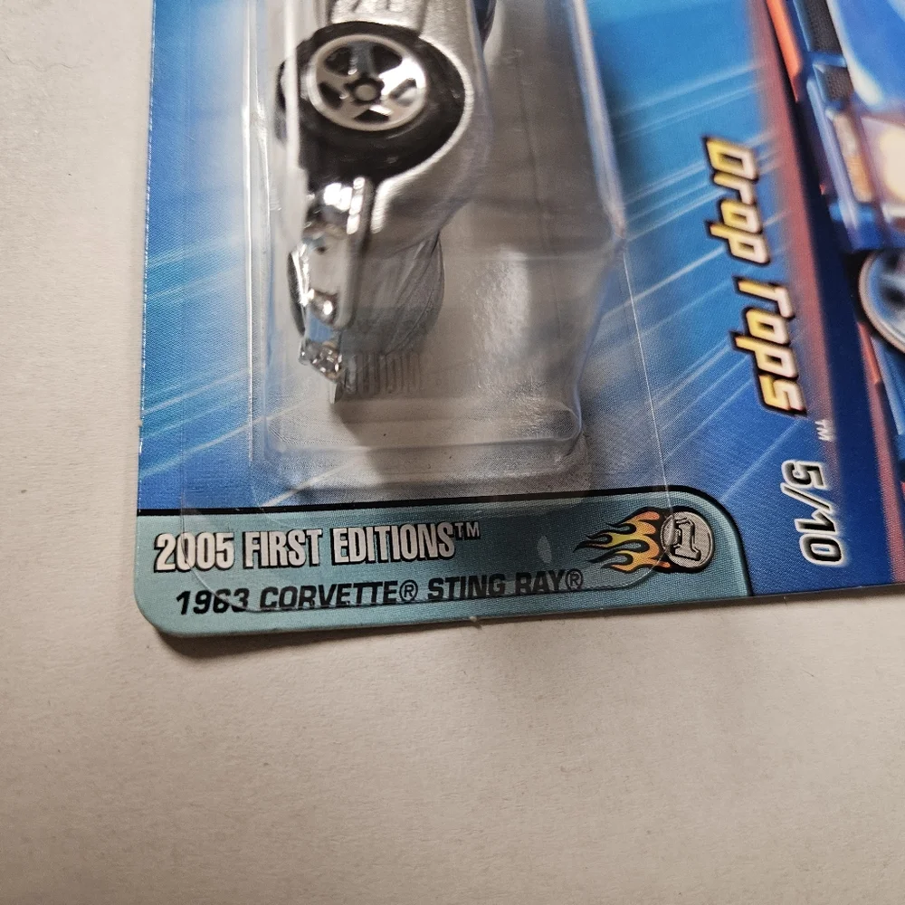 Hot‎ Wheels Corvette Silver Drop Tops 2005
